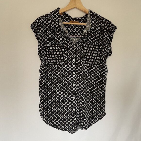 Jachs Girlfriend size s button down short sleeved collared shirt pockets rayon - Picture 1 of 8